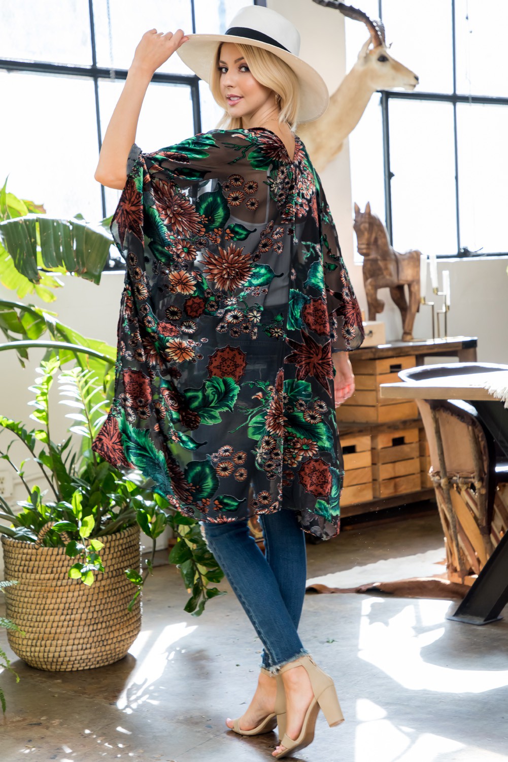 Floral Burnout Velvet Kimono