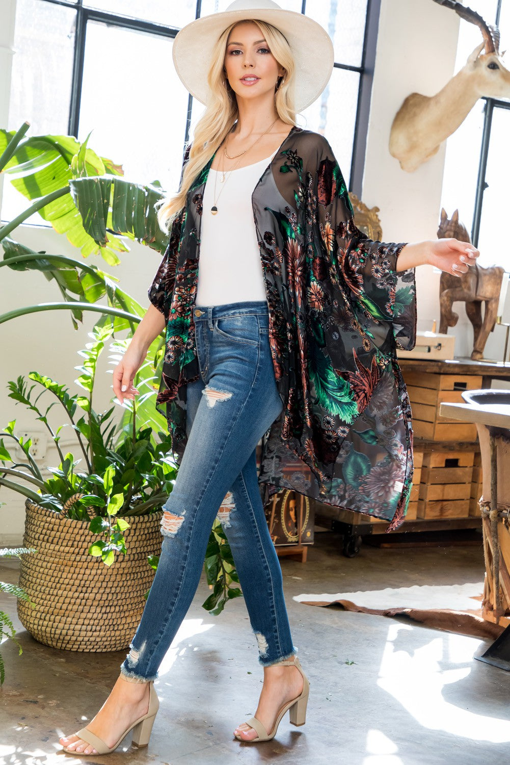 Floral Burnout Velvet Kimono