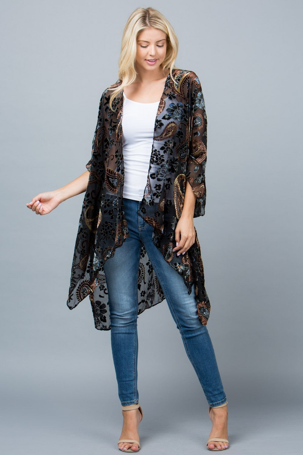 Paisley Pint Velvet Kimono