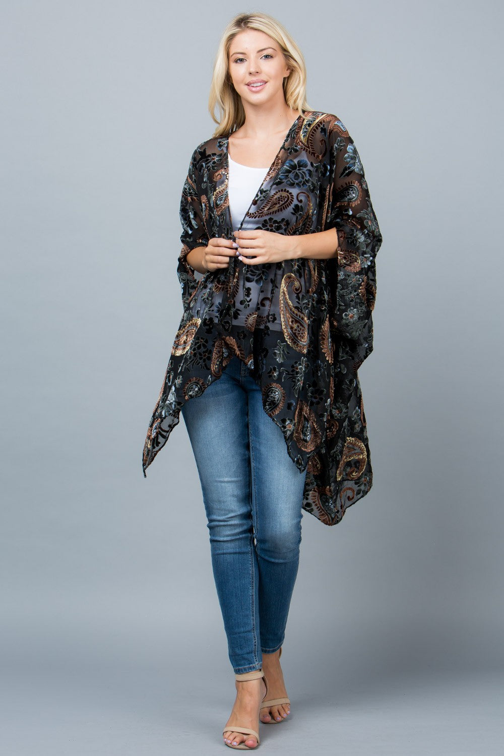 Paisley Pint Velvet Kimono