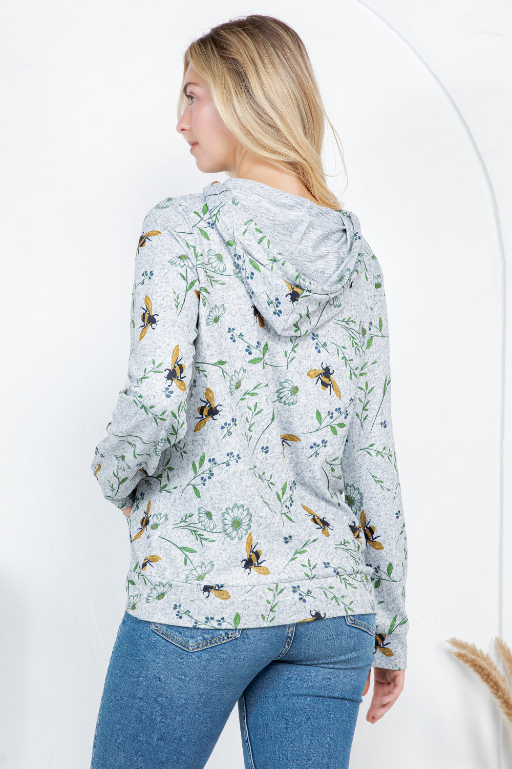 Bee Floral Plus Size Pullover Hoodie