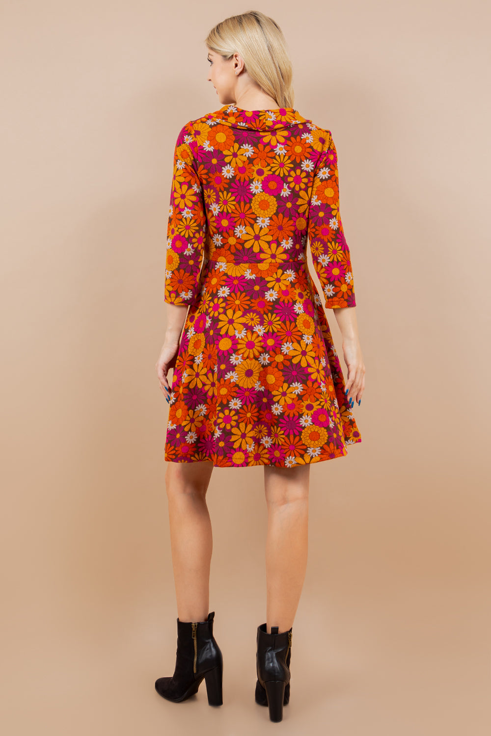 Retro Floral Sweater Dress - Plus Size