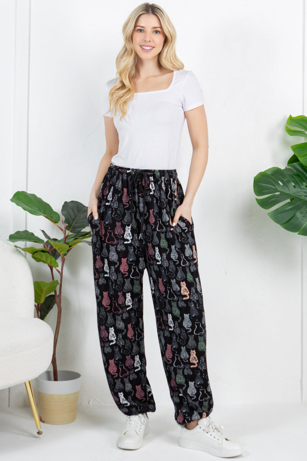 Retro Cats Jogger Pant