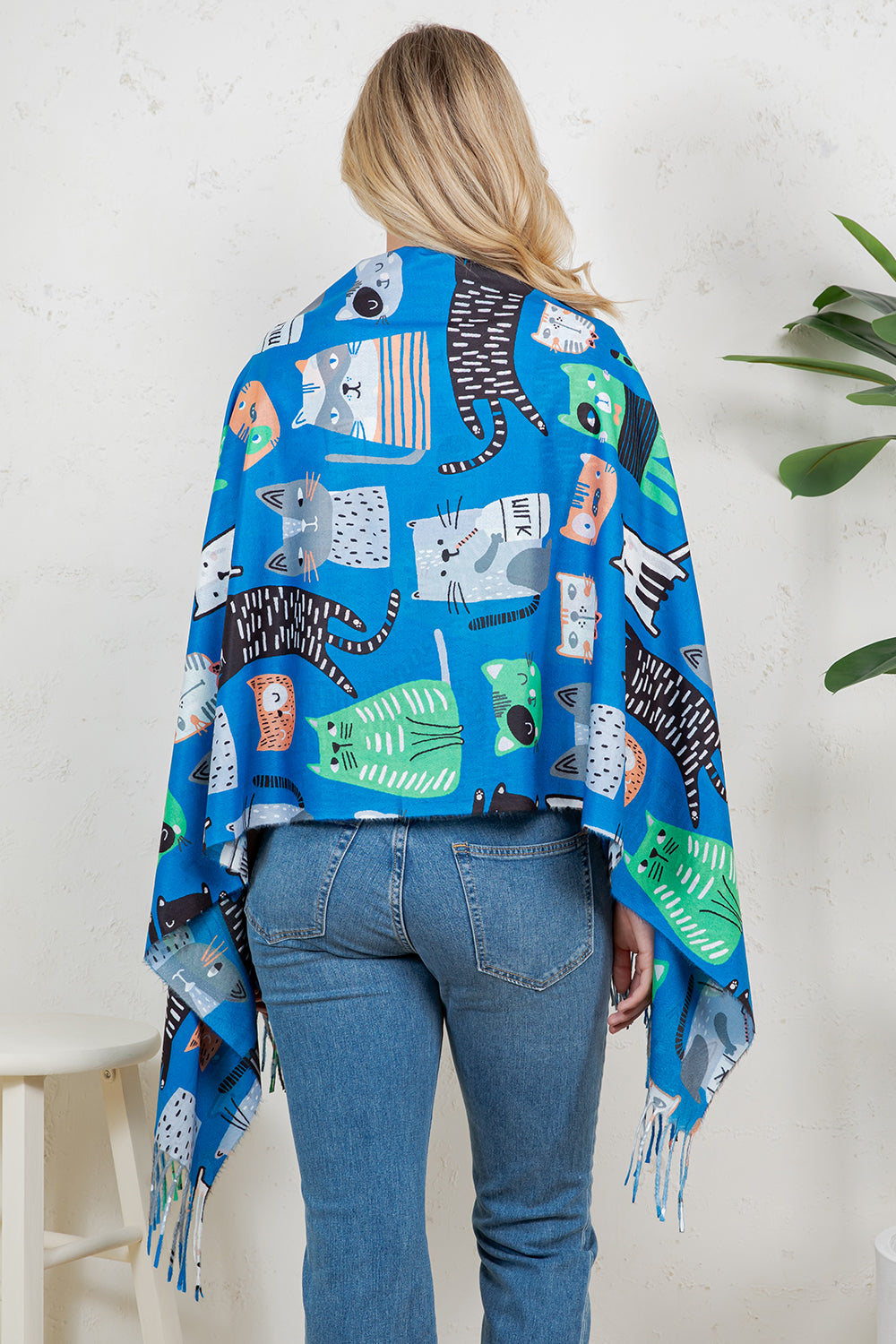 Variety Of Playful Cat Scarf