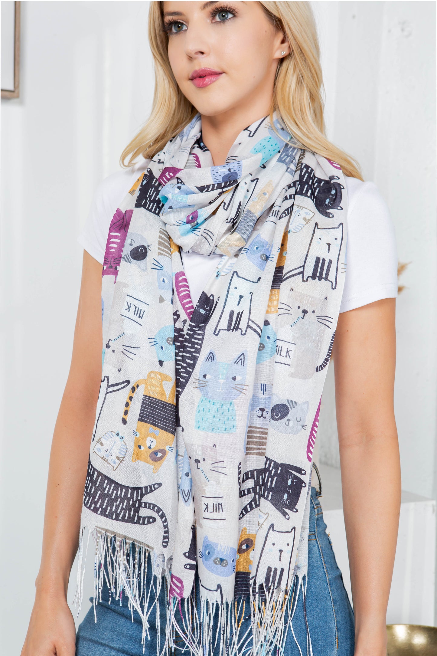 CAT PRINT SCARF