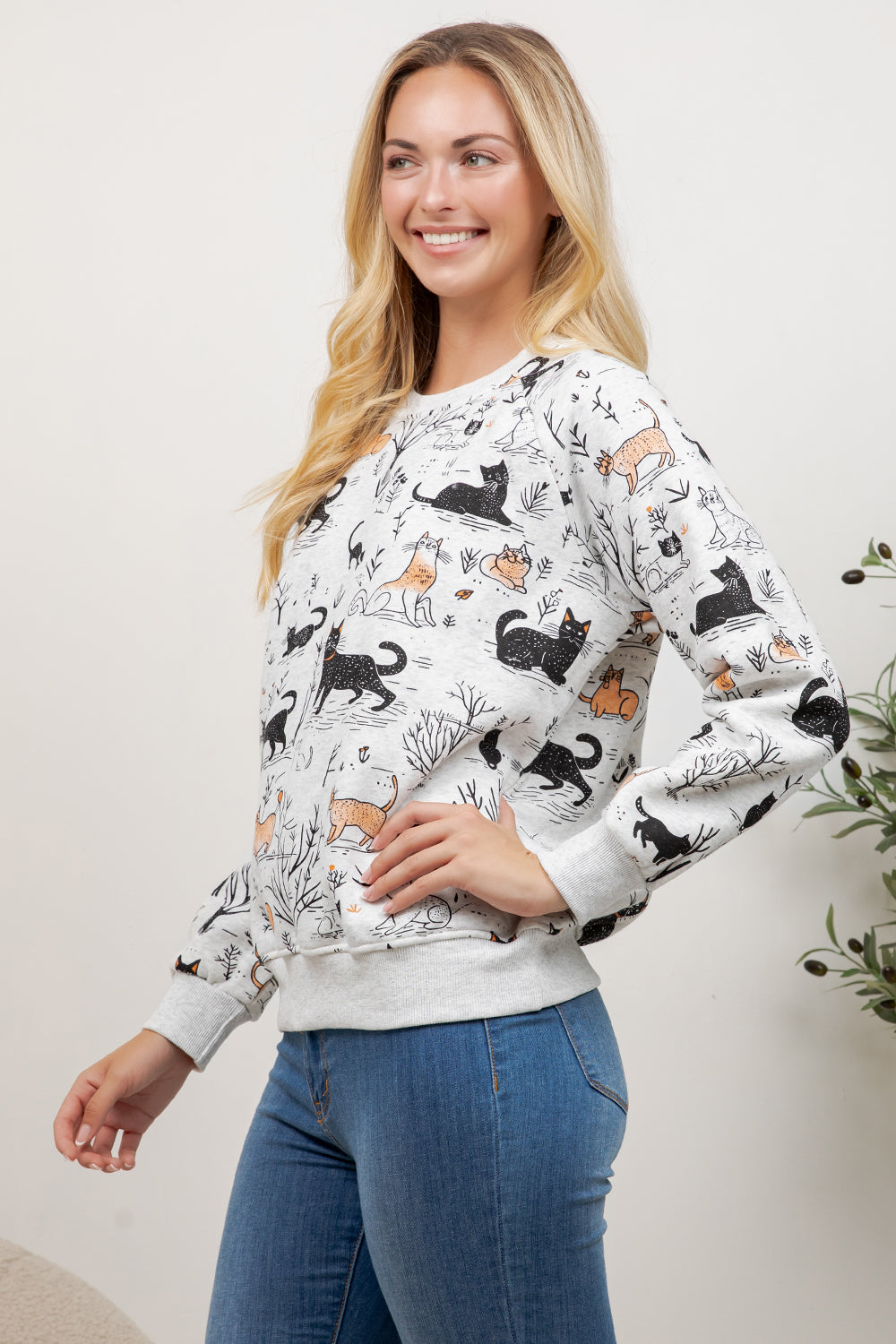 Playful Cat Print Crew Neck Sweatshirt