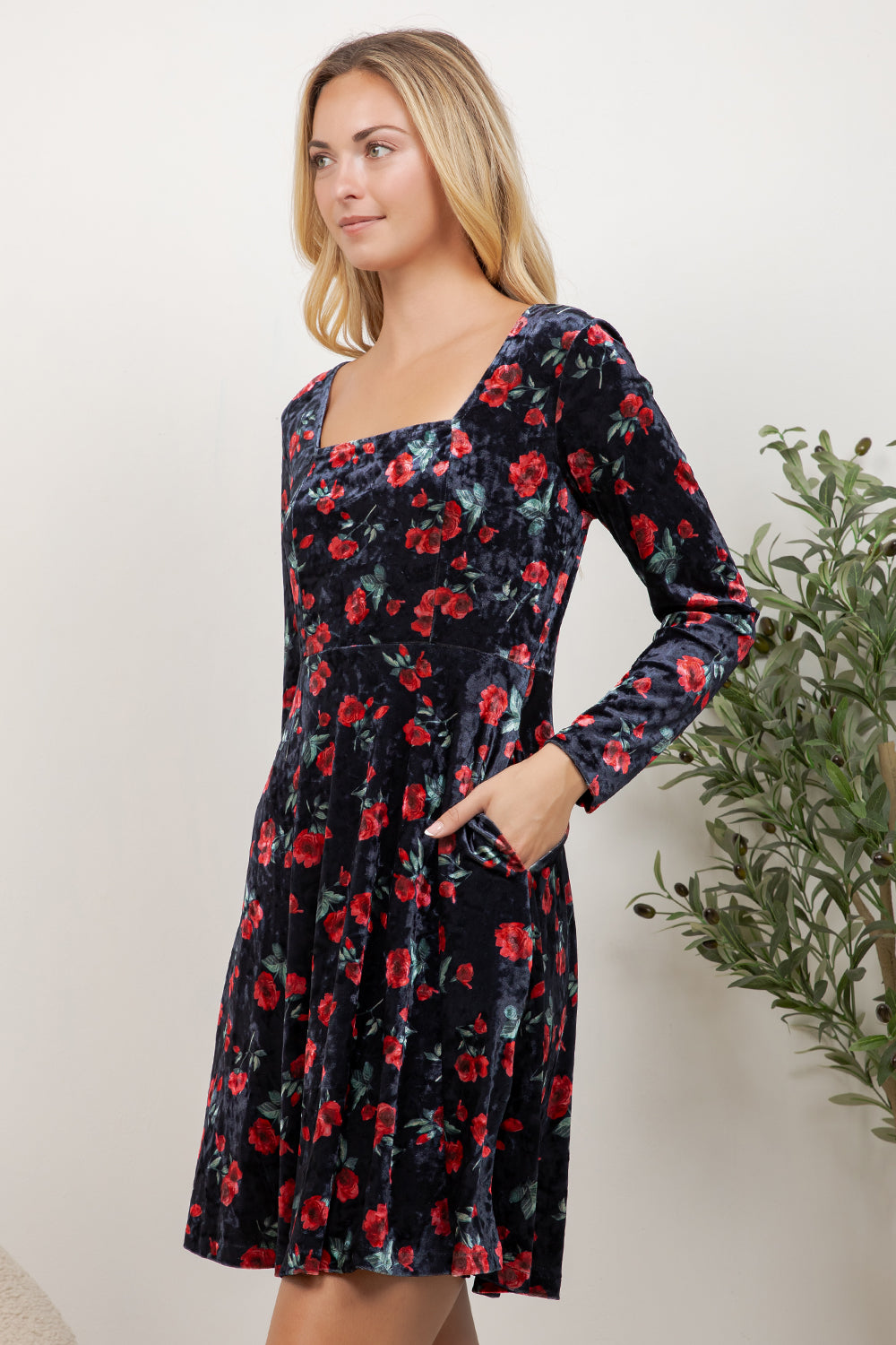 Retro Rose Velvet Dress