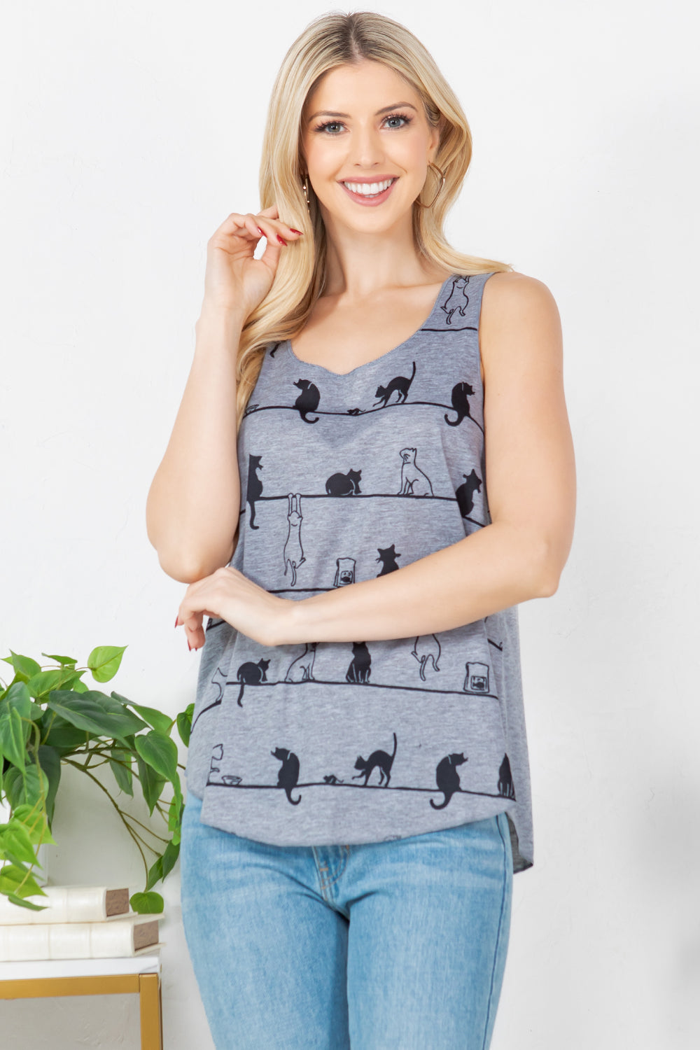 Playful Cat Print Graphic Tanktop