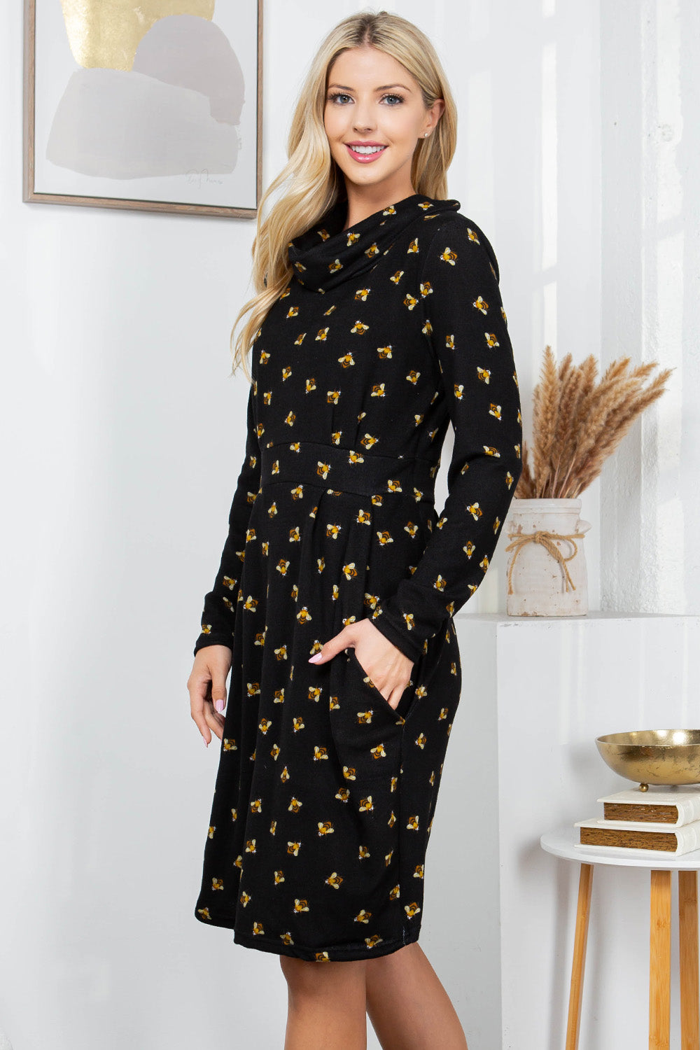 BEE PRINT WINTER TUNIC DRESS